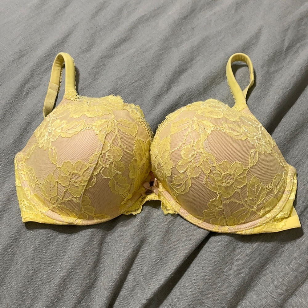 Victoria’s Secret BBV PUSH UP 💛💛💛 38D